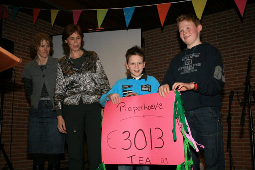 Jongeren halen ruim drie duizend euro op voor Pieperhoeve!